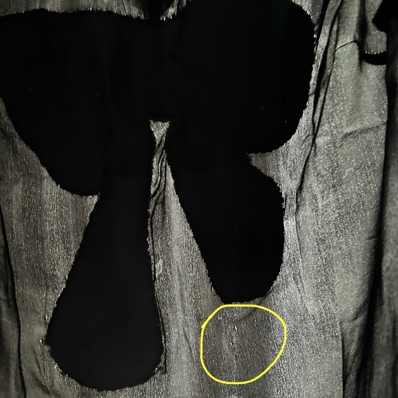 Hoss Intropia Black Silk Top with Beaded/ Sequin Bow and Puffed Sleeves - Picture 14 of 16